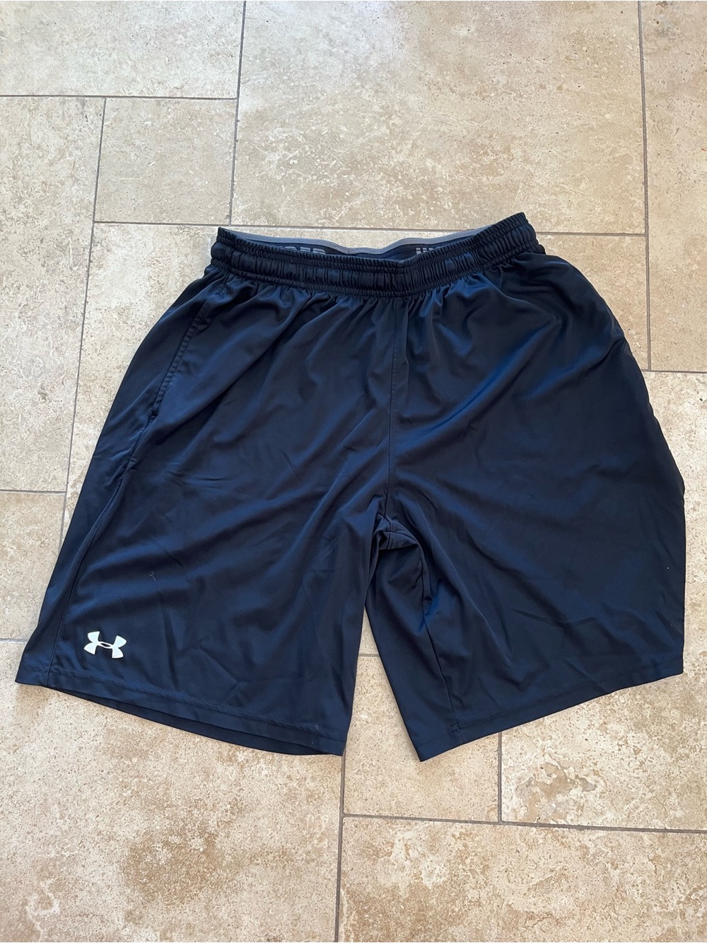 Under Armour Men's Black Performance Athletic Shorts